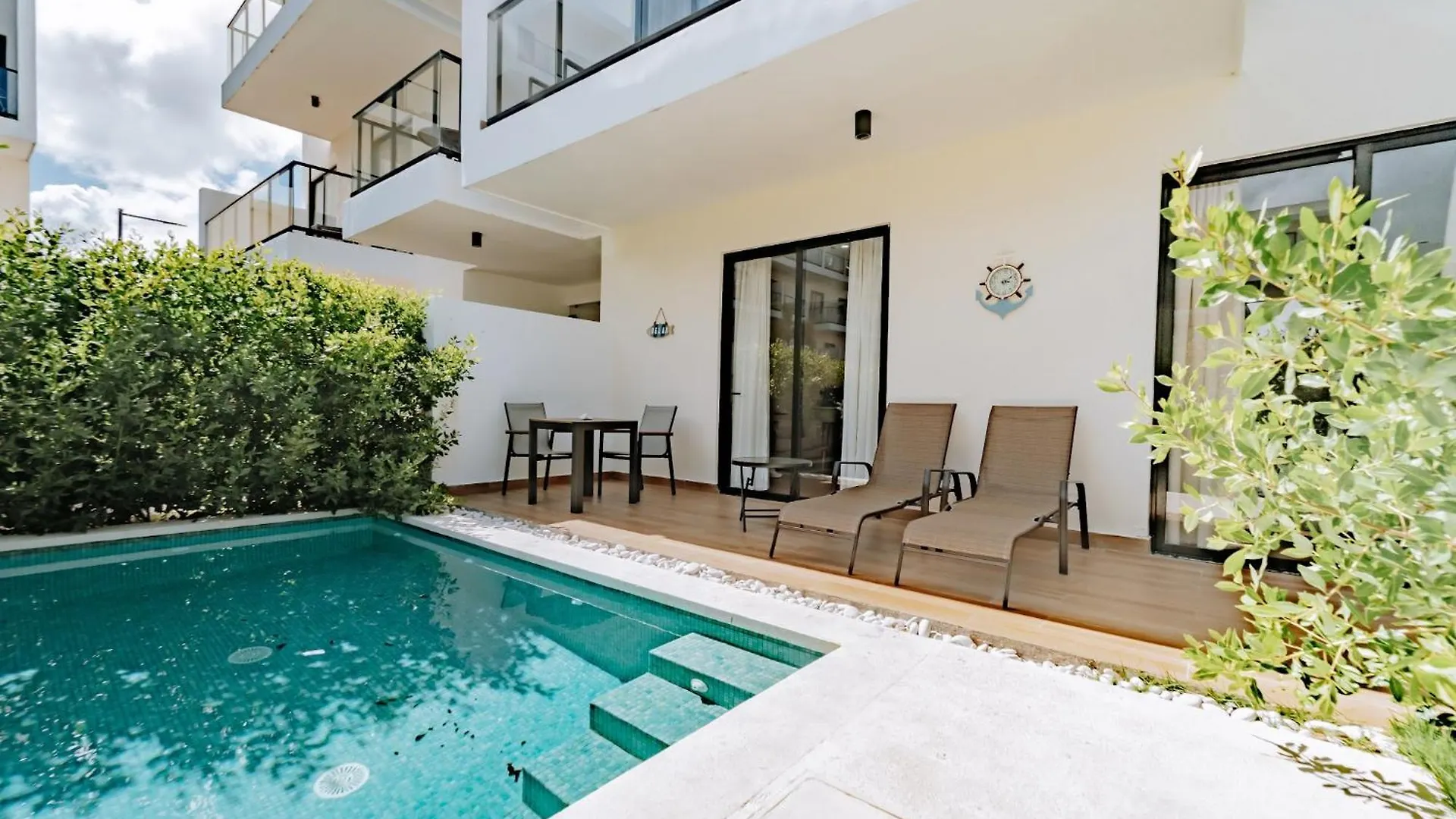 C-102 1Br Private Pool, Down Town Punta Cana